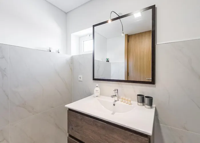 Guestready - Tigerlily * Porto